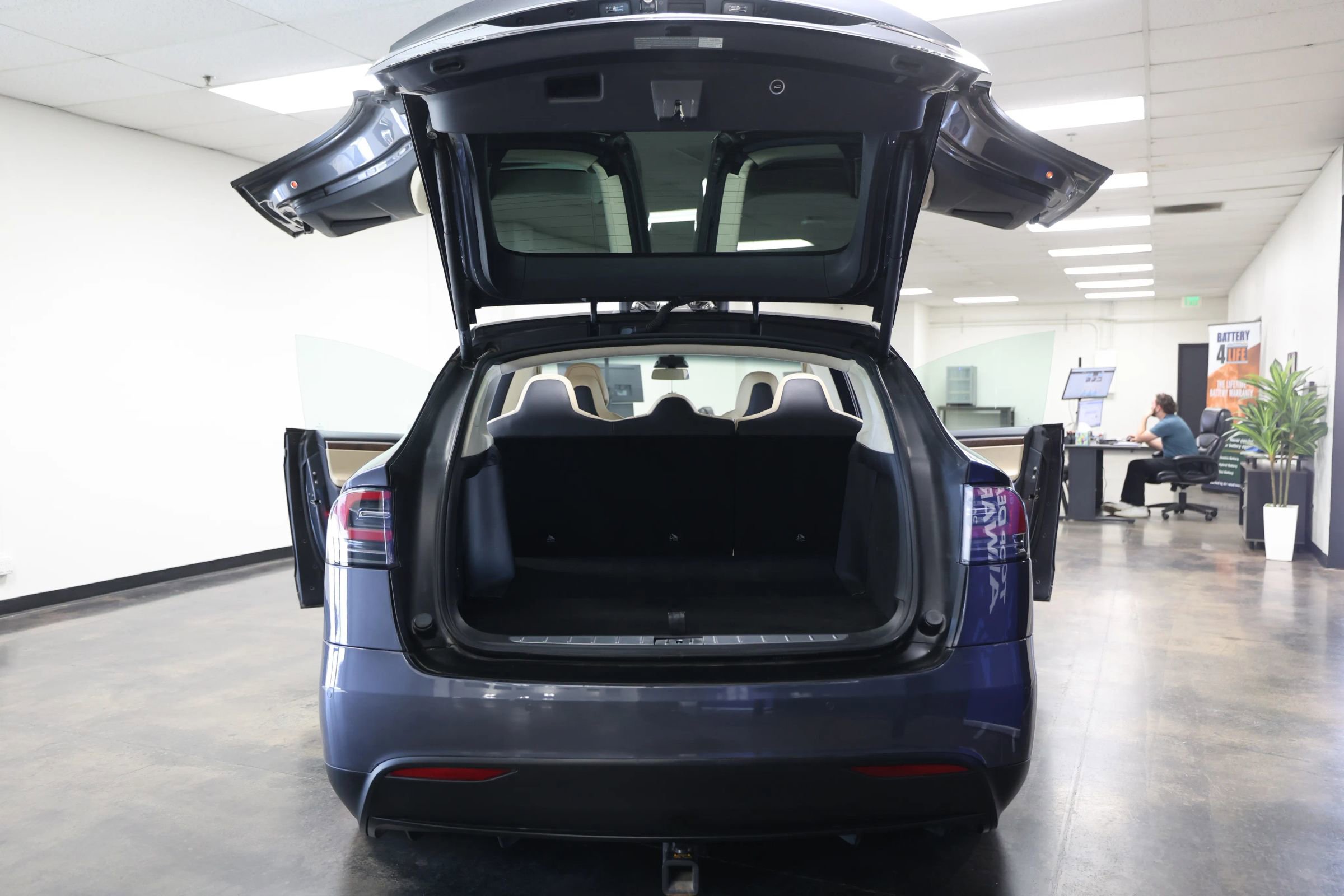 Used 2017 Tesla Model X 100D image 46