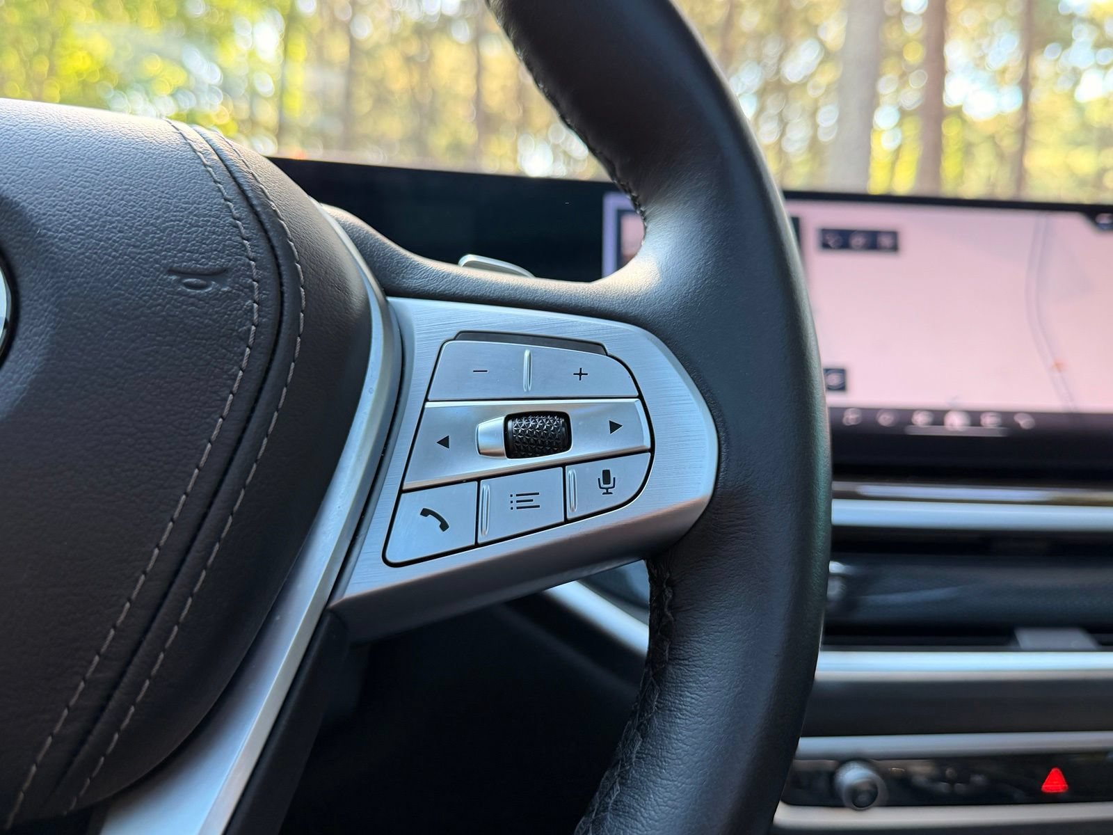 Certified 2024 BMW X7 xDrive40i AWD/4WD image 27