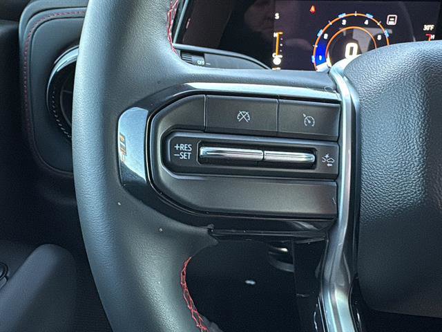 Used 2023 Chevrolet Colorado Z71 w/ Z71 Convenience Package 2 image 17