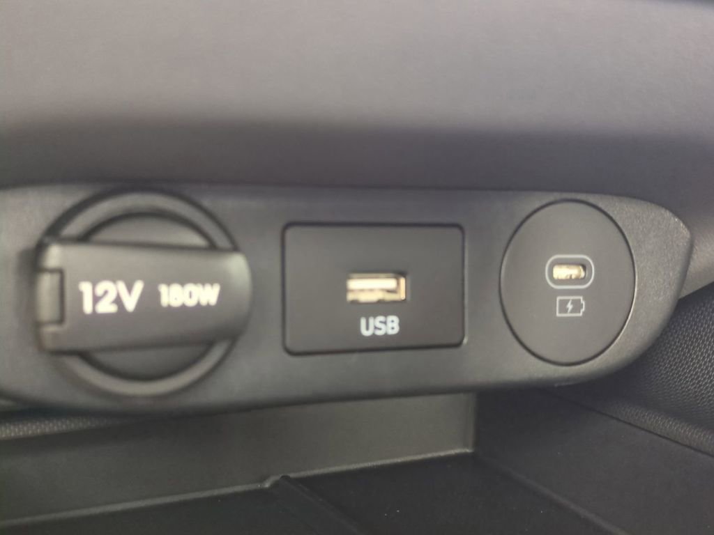 New 2026 Hyundai Elantra SEL Sport image 24