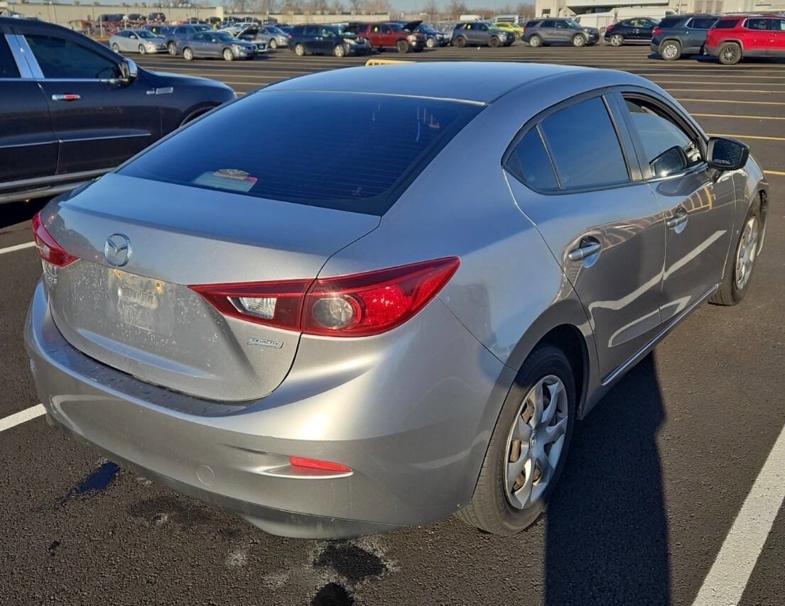 Used 2015 MAZDA MAZDA3 i SV image 5