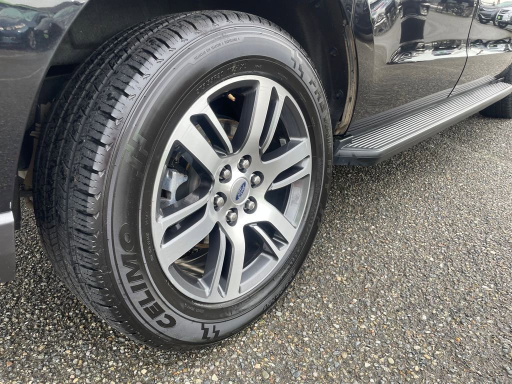 Used 2024 Ford Expedition Max Limited image 16