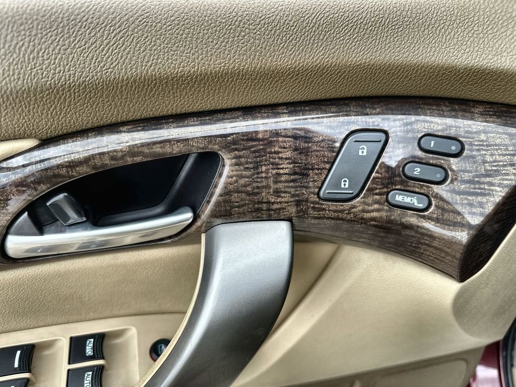 Used 2012 Acura MDX w/ Technology & Entertainment image 22