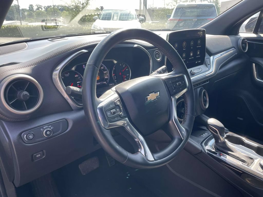 Used 2023 Chevrolet Blazer Premier w/ Enhanced Convenience Package FWD image 16