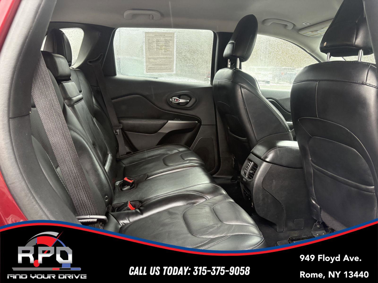 Used 2019 Jeep Cherokee Limited AWD/4WD image 30