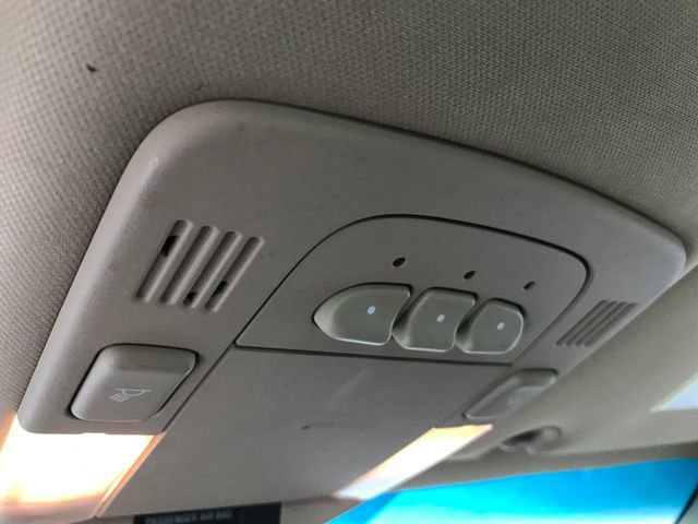 Used 2009 Buick Lucerne CX image 9