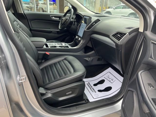 Used 2022 Ford Edge SEL image 23