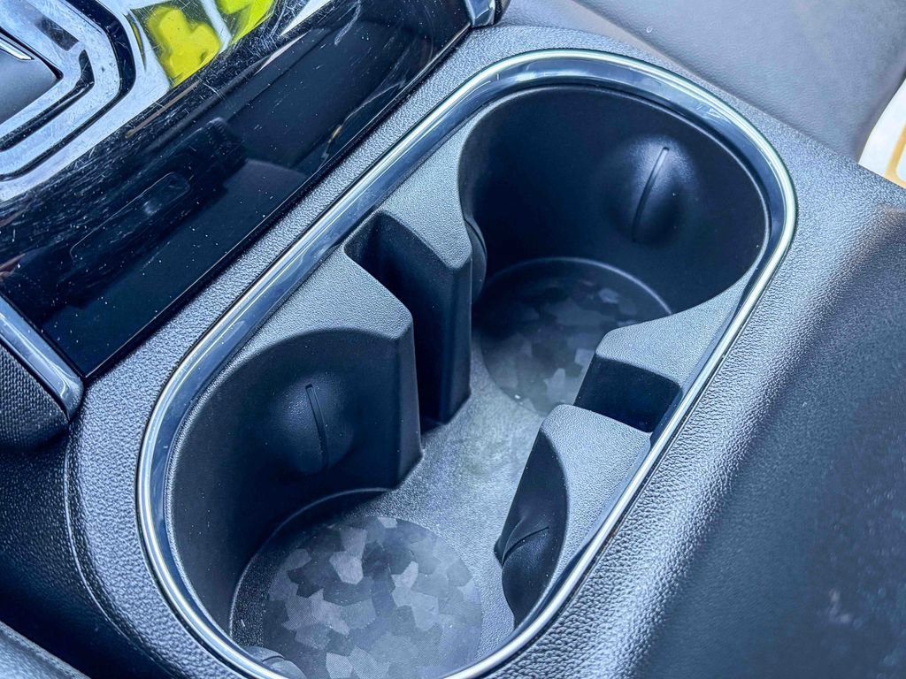 Used 2024 GMC Canyon Elevation w/ Elevation Premium Package image 34