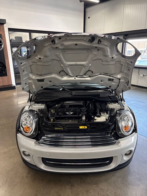 Used 2013 MINI Cooper Convertible FWD image 56