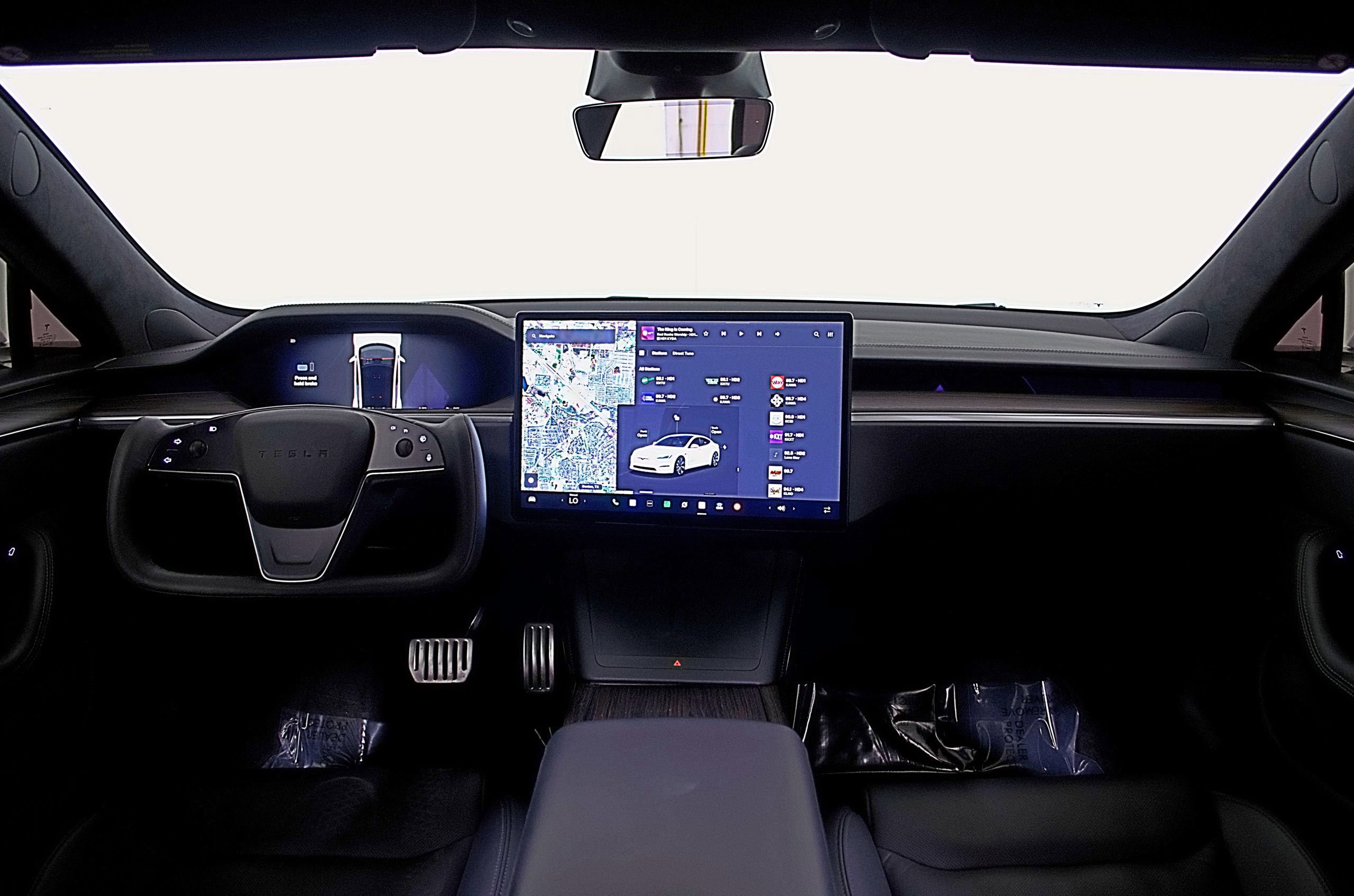 Used 2023 Tesla Model S image 14