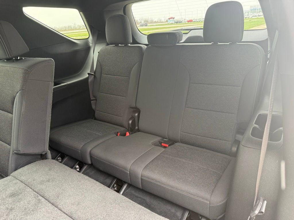 Used 2024 Chevrolet Traverse LS image 13