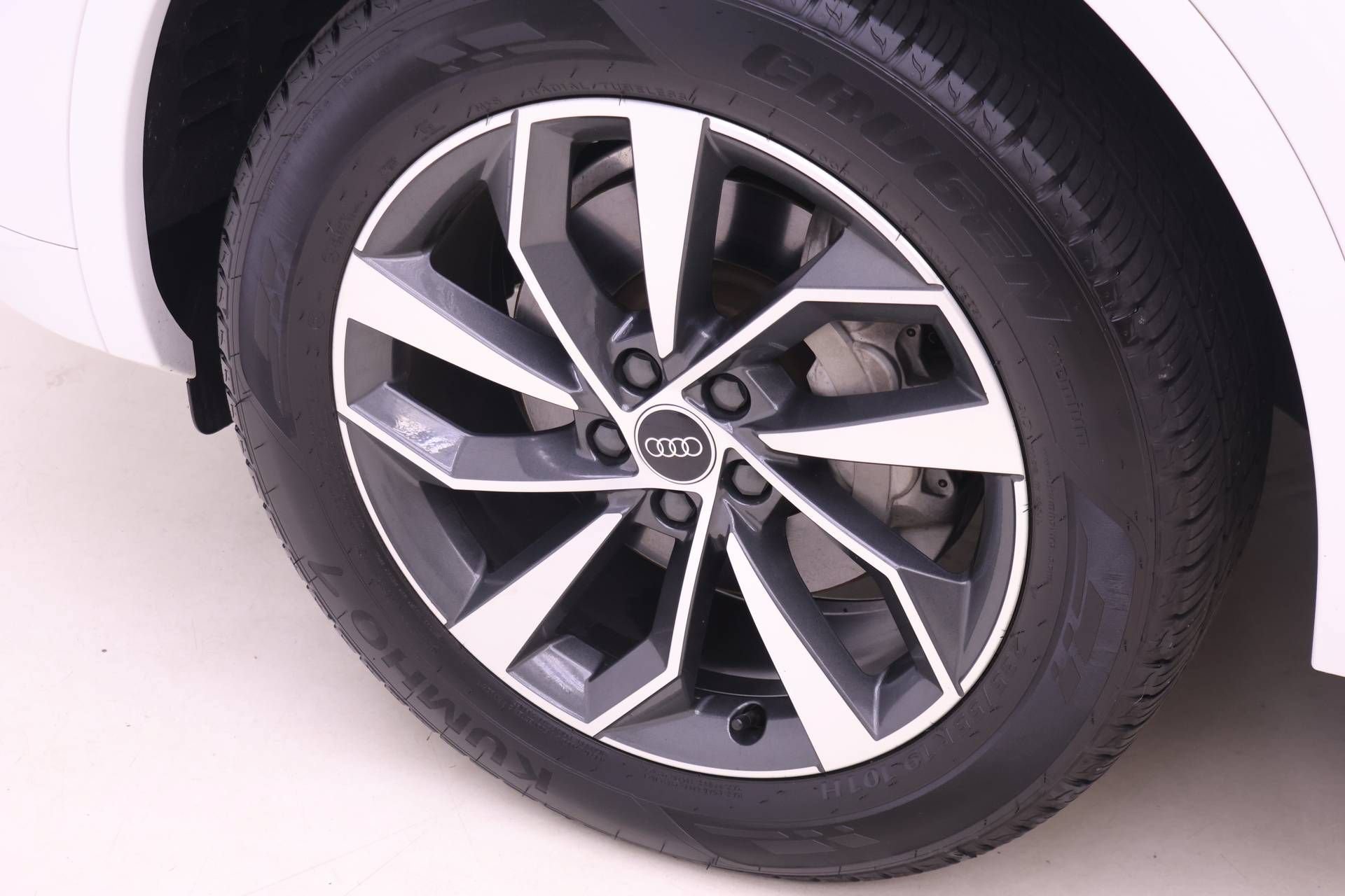 Certified 2024 Audi Q5 2.0T Premium w/ Convenience Package AWD/4WD image 22