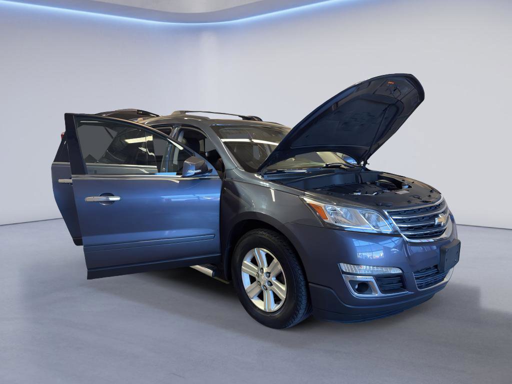 Used 2014 Chevrolet Traverse LT w/ LPO, 'HIT The Road' Package AWD/4WD image 7