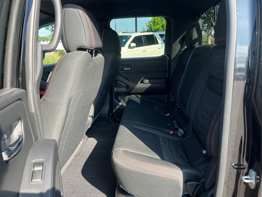 Certified 2025 Nissan Frontier PRO-4X AWD/4WD image 25