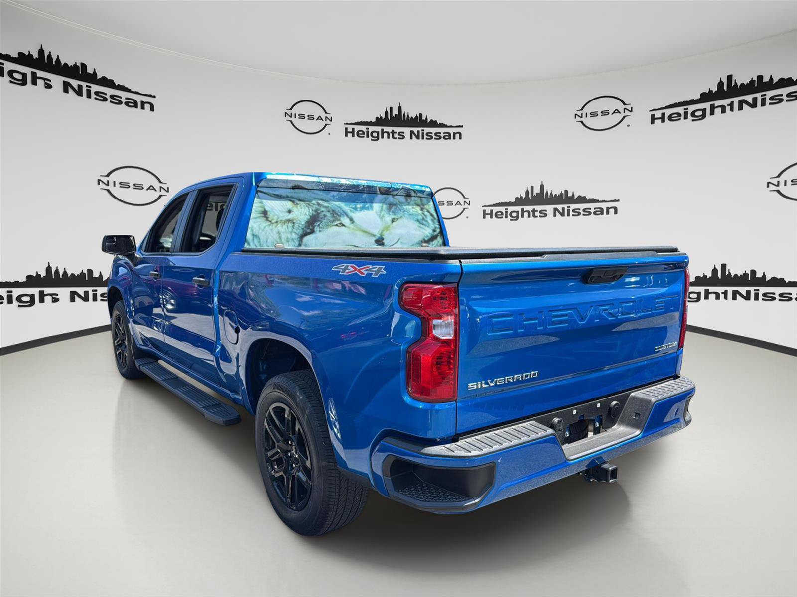 Used 2023 Chevrolet Silverado 1500 Custom AWD/4WD image 2