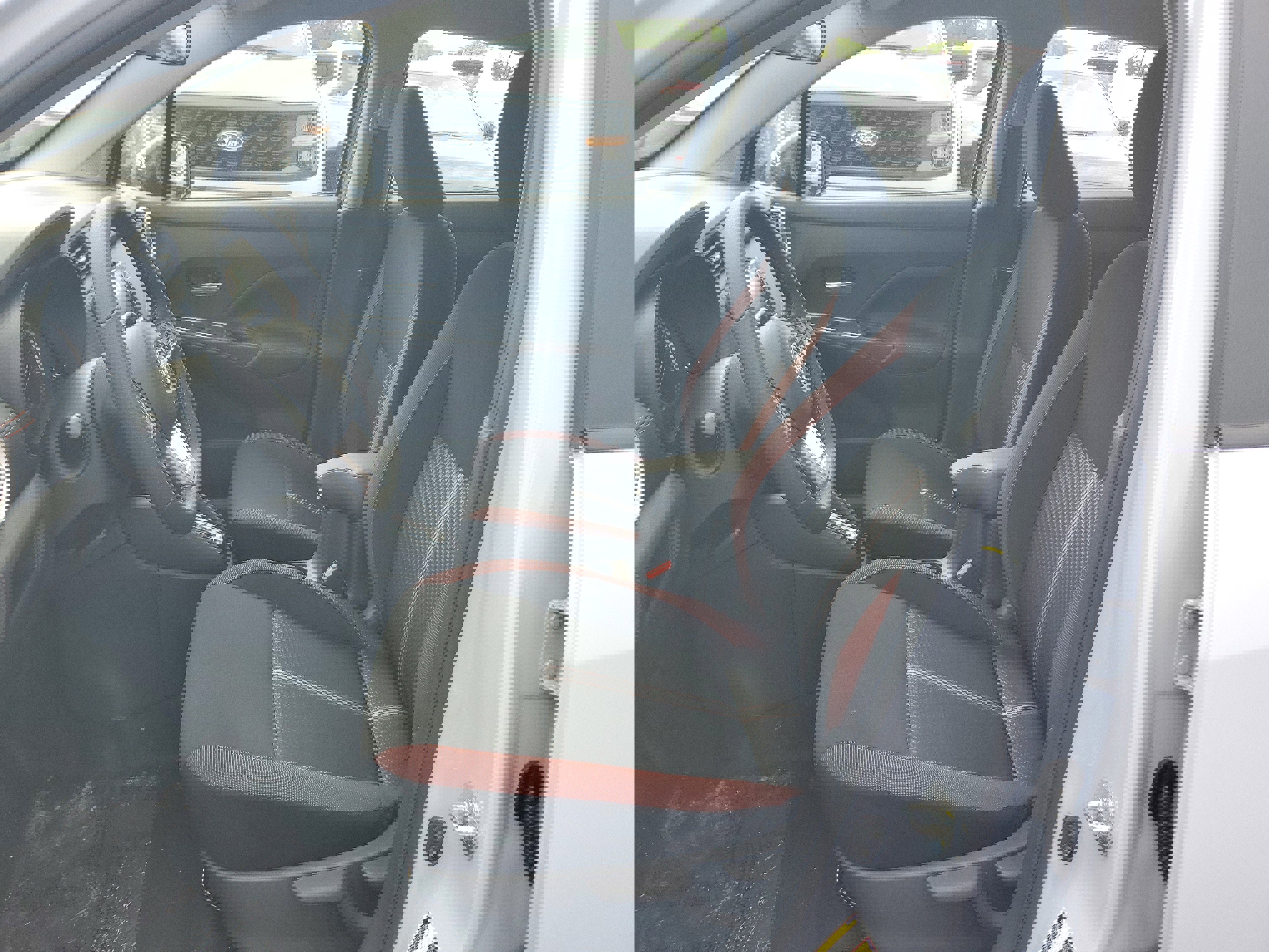 New 2025 Nissan Versa SR w/ Trunk Package image 15