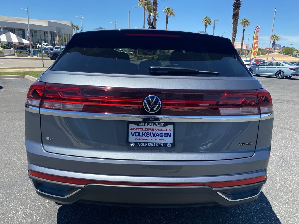 New 2025 Volkswagen Atlas Cross Sport SE image 6