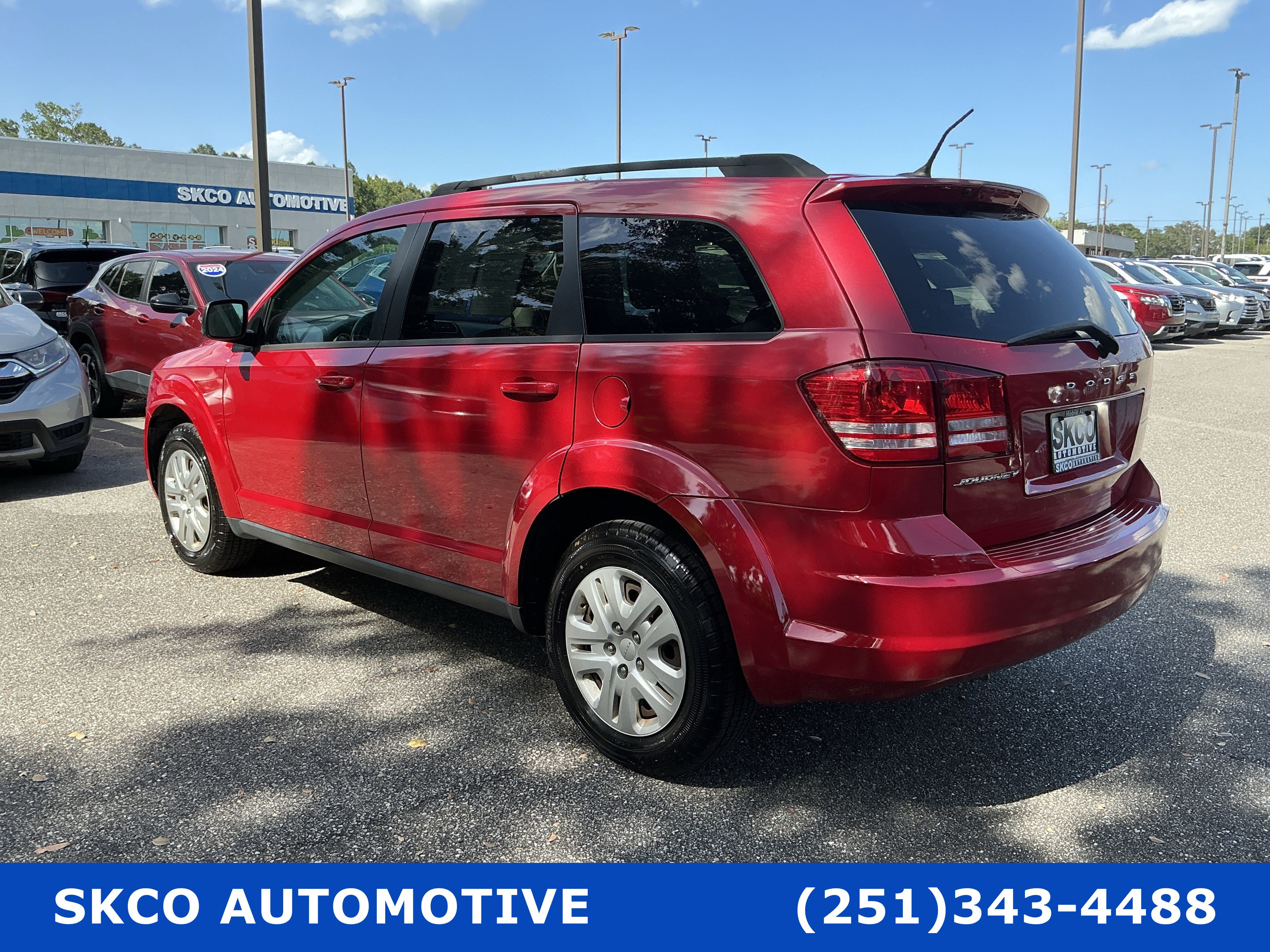 Used 2018 Dodge Journey SE FWD image 3