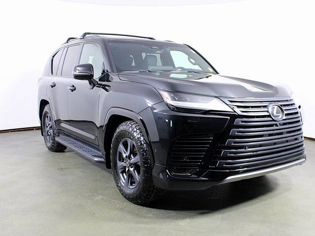 Used 2025 Lexus LX 700h Overtrail w/ Accessory Package (Z1) image 9