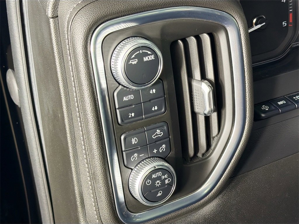 Used 2020 GMC Sierra 2500 Denali w/ Denali Ultimate Package image 10