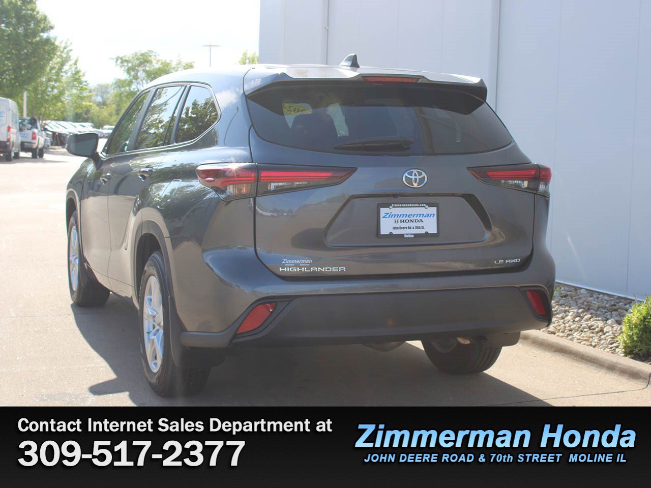Used 2024 Toyota Highlander LE AWD/4WD image 26
