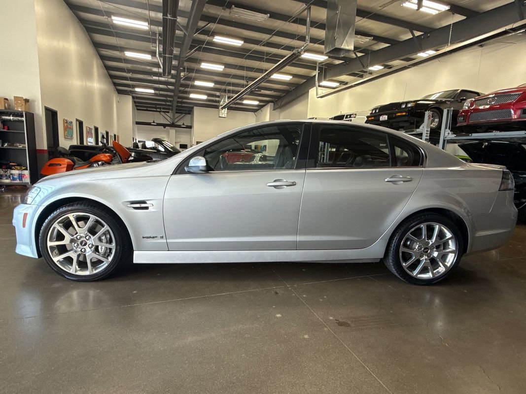 Used 2009 Pontiac G8 GXP image 28