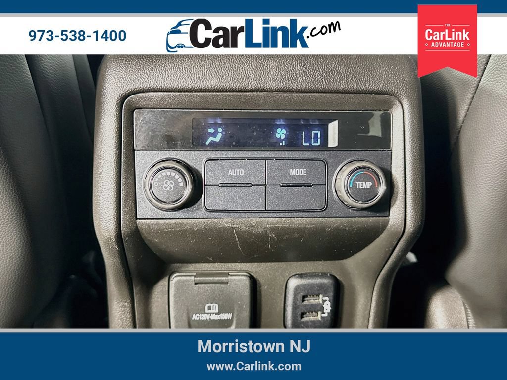 Used 2017 GMC Acadia SLT AWD/4WD image 32
