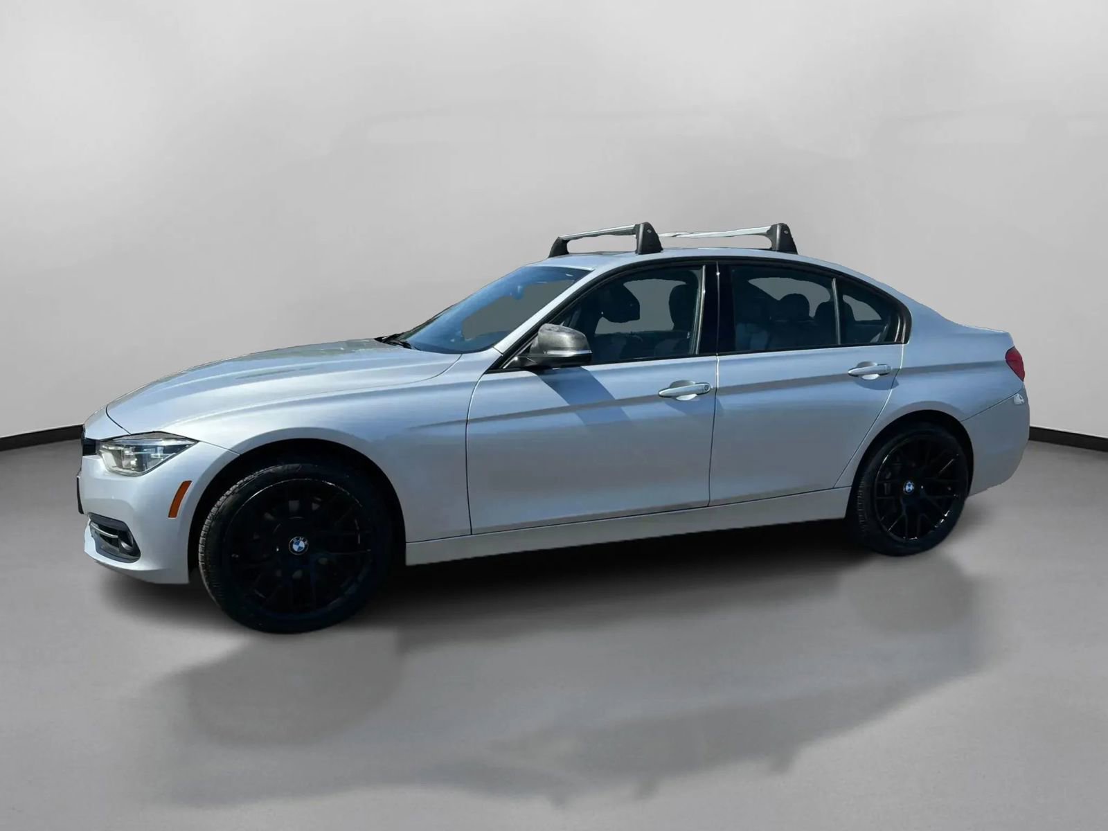 Used 2018 BMW 330i xDrive Sedan AWD/4WD image 7