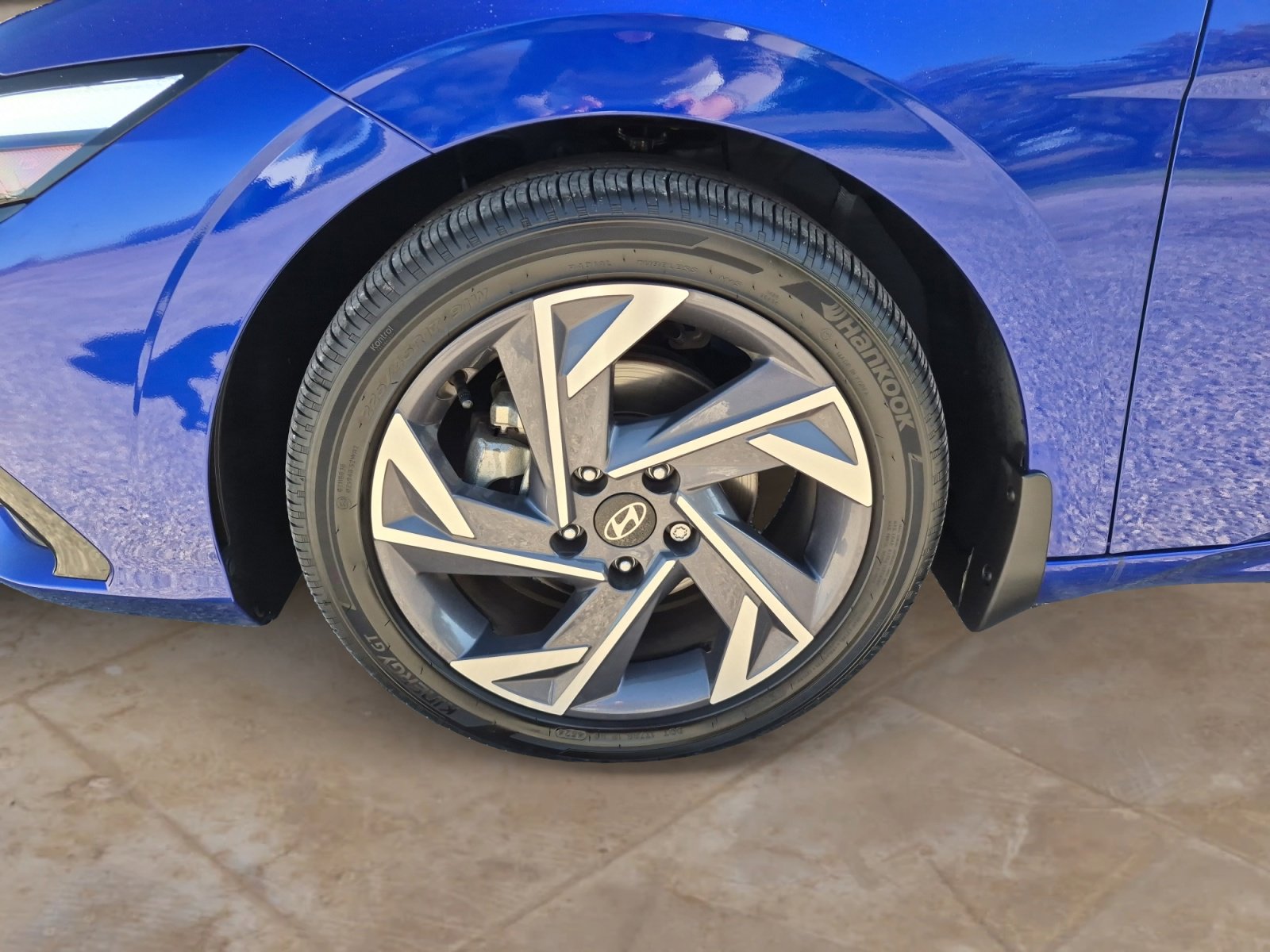 Used 2025 Hyundai Elantra SEL image 29