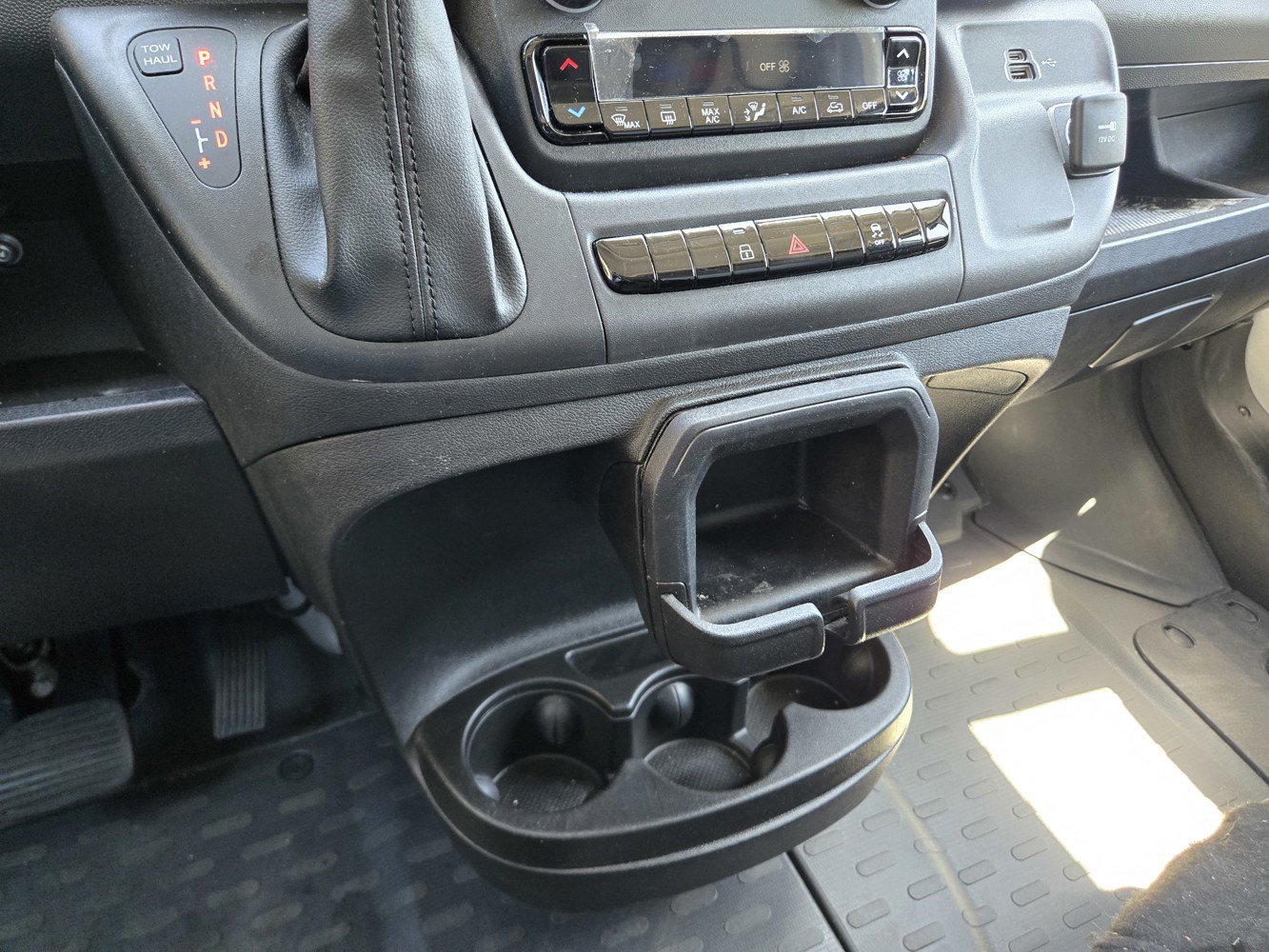 Used 2025 RAM ProMaster 2500 w/ Convenience Group FWD image 11