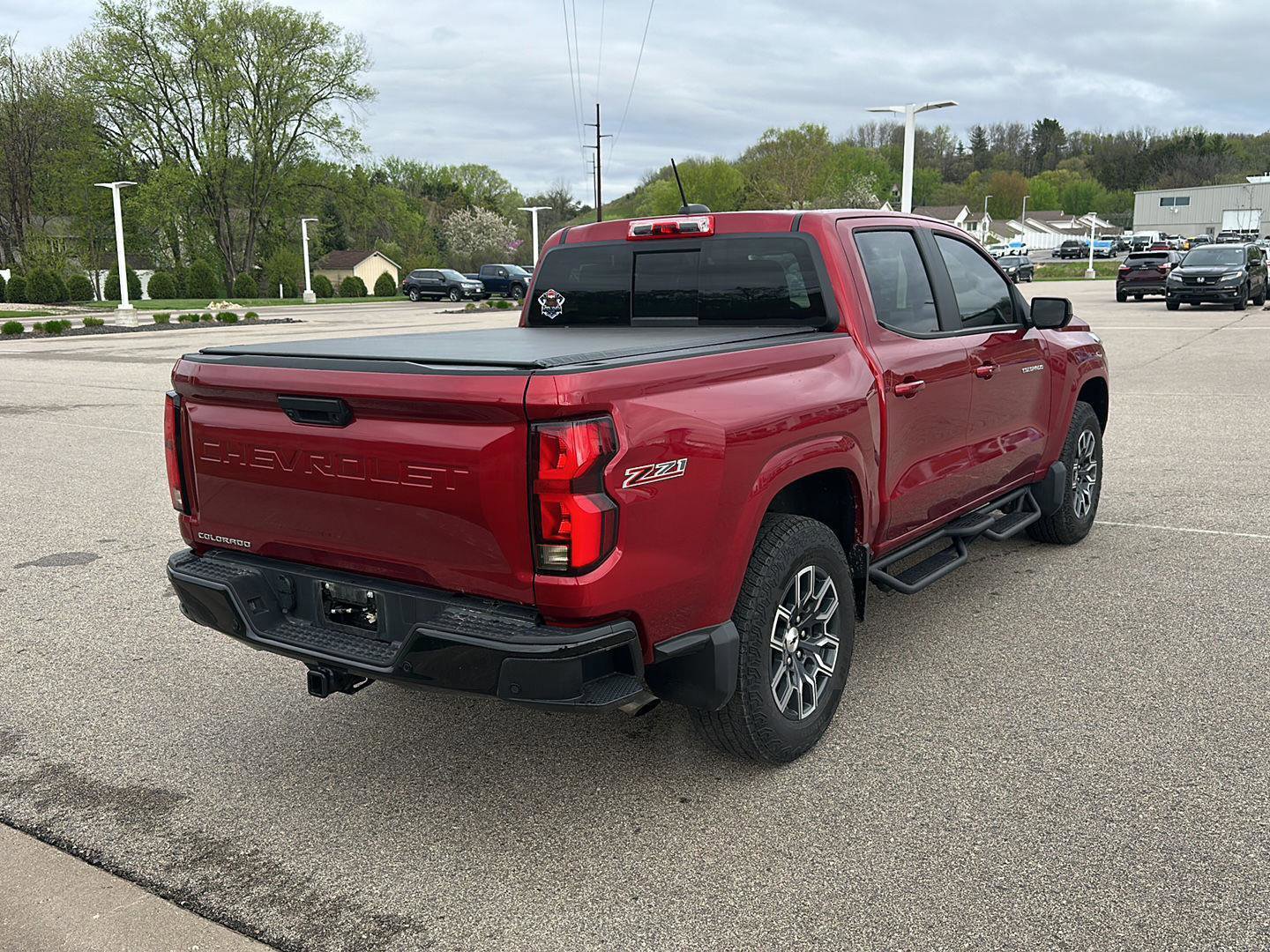 Used 2024 Chevrolet Colorado Z71 w/ Z71 Convenience Package 2 AWD/4WD image 3