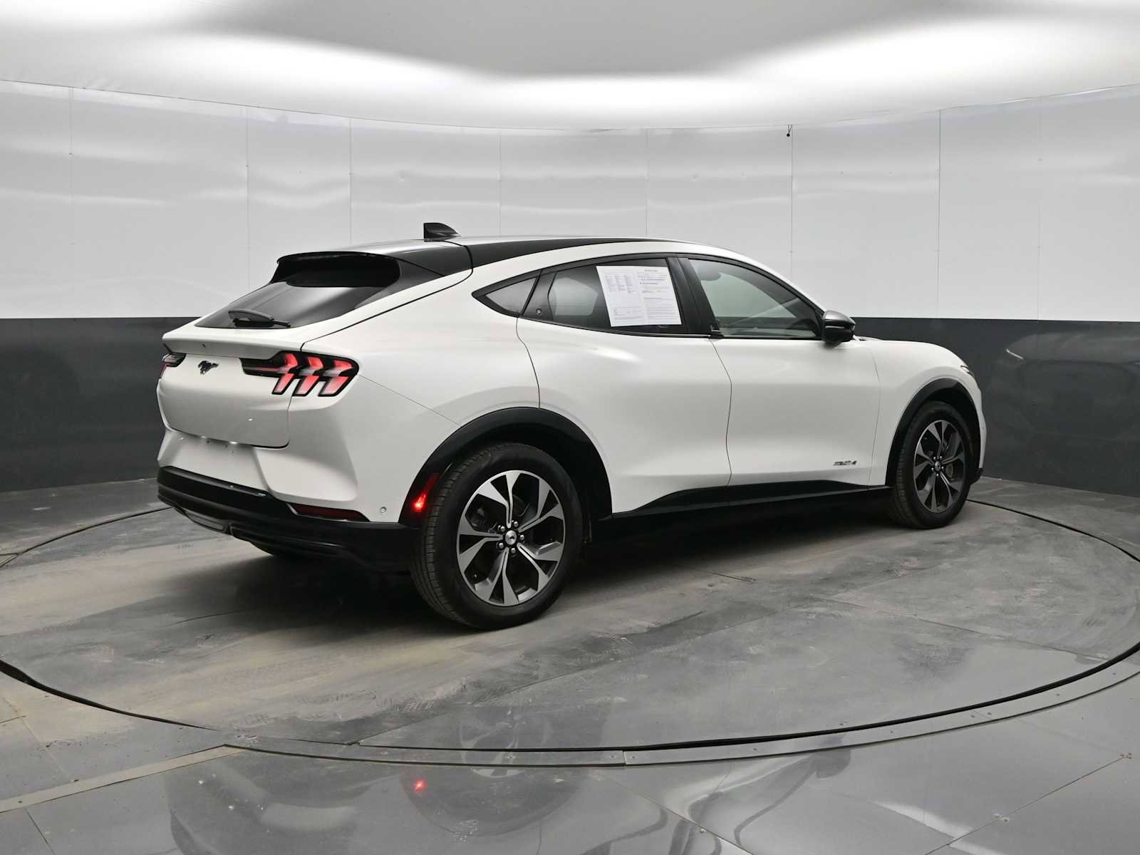 Used 2021 Ford Mustang Mach-E Premium image 6