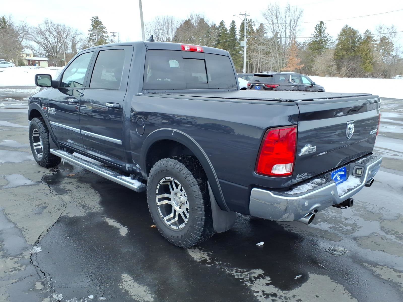 Used 2017 RAM 1500 Big Horn image 3