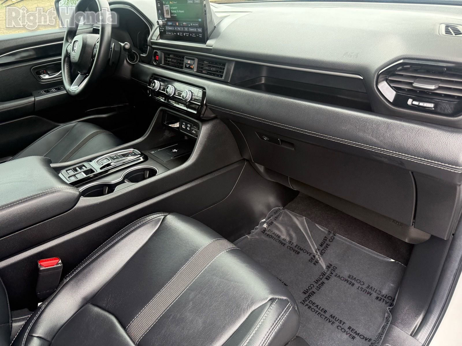 Certified 2025 Honda Pilot Touring image 31