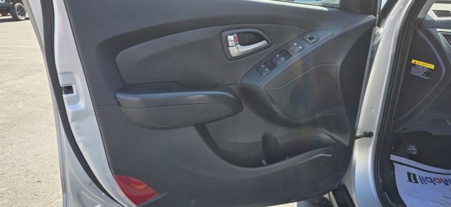 Used 2013 Hyundai Tucson Limited w/ Premium Pkg image 8