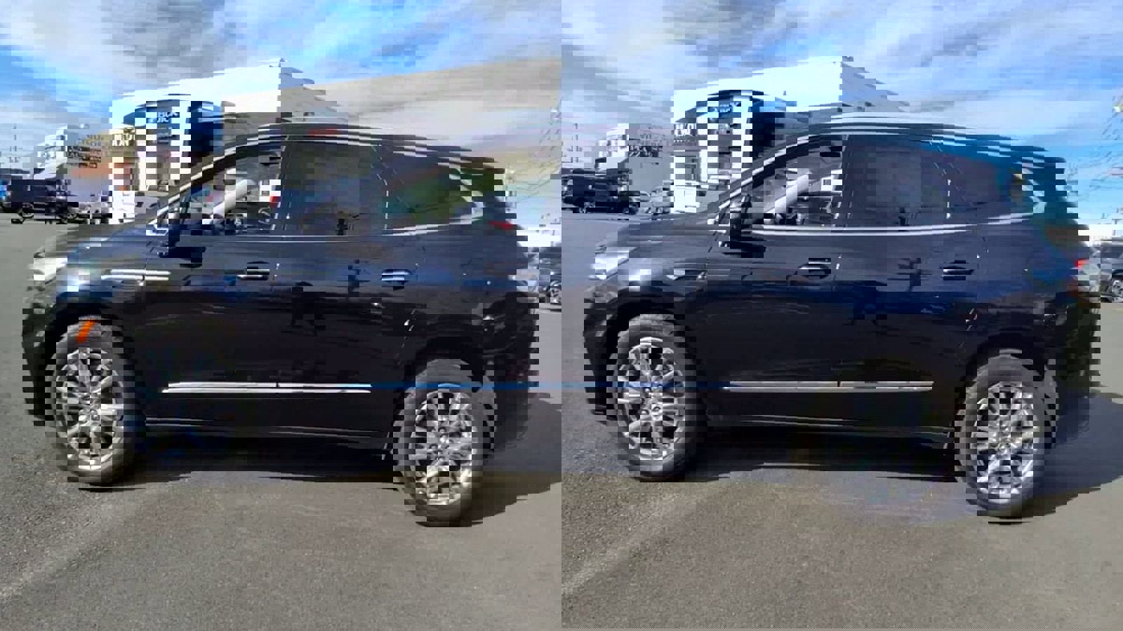 Used 2023 Buick Enclave Premium w/ Experience Buick Package image 5