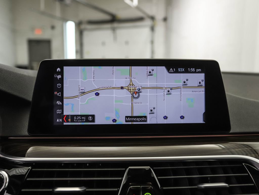 Used 2019 BMW 530i xDrive w/ Convenience Package AWD/4WD image 16