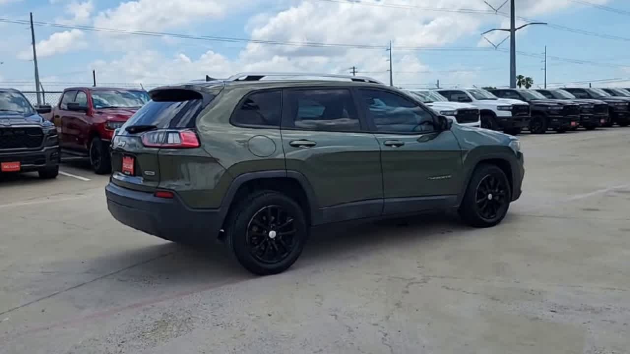 Used 2020 Jeep Cherokee Latitude FWD image 8