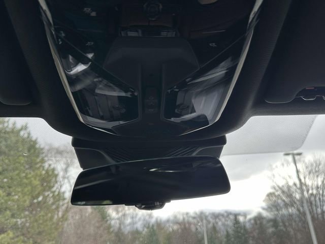 Used 2026 BMW 530i xDrive w/ Premium Package image 37