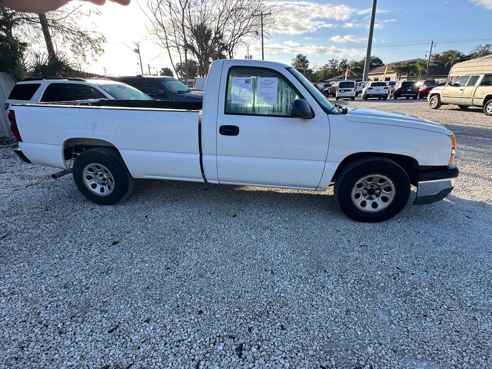Used 2005 Chevrolet Silverado 1500 W/T RWD image 3