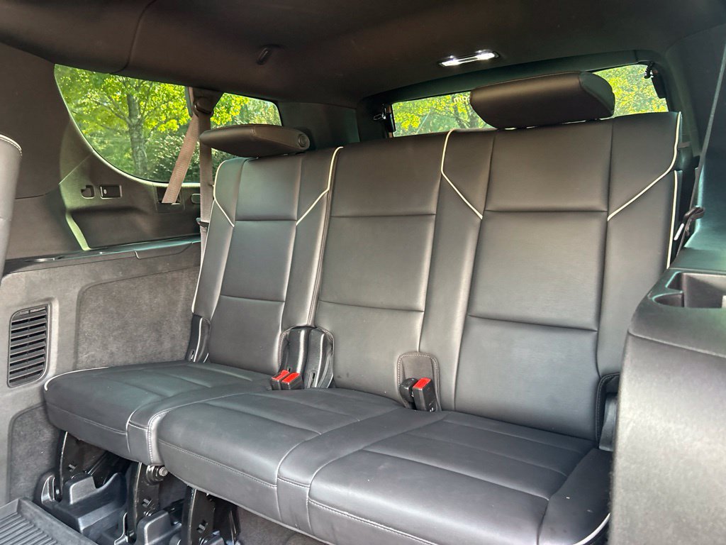 Used 2021 Cadillac Escalade ESV Premium Luxury w/ LPO, Radiant Package AWD/4WD image 44