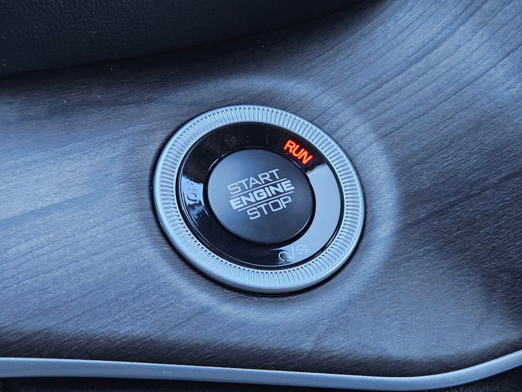 New 2025 Jeep Grand Cherokee Limited image 23