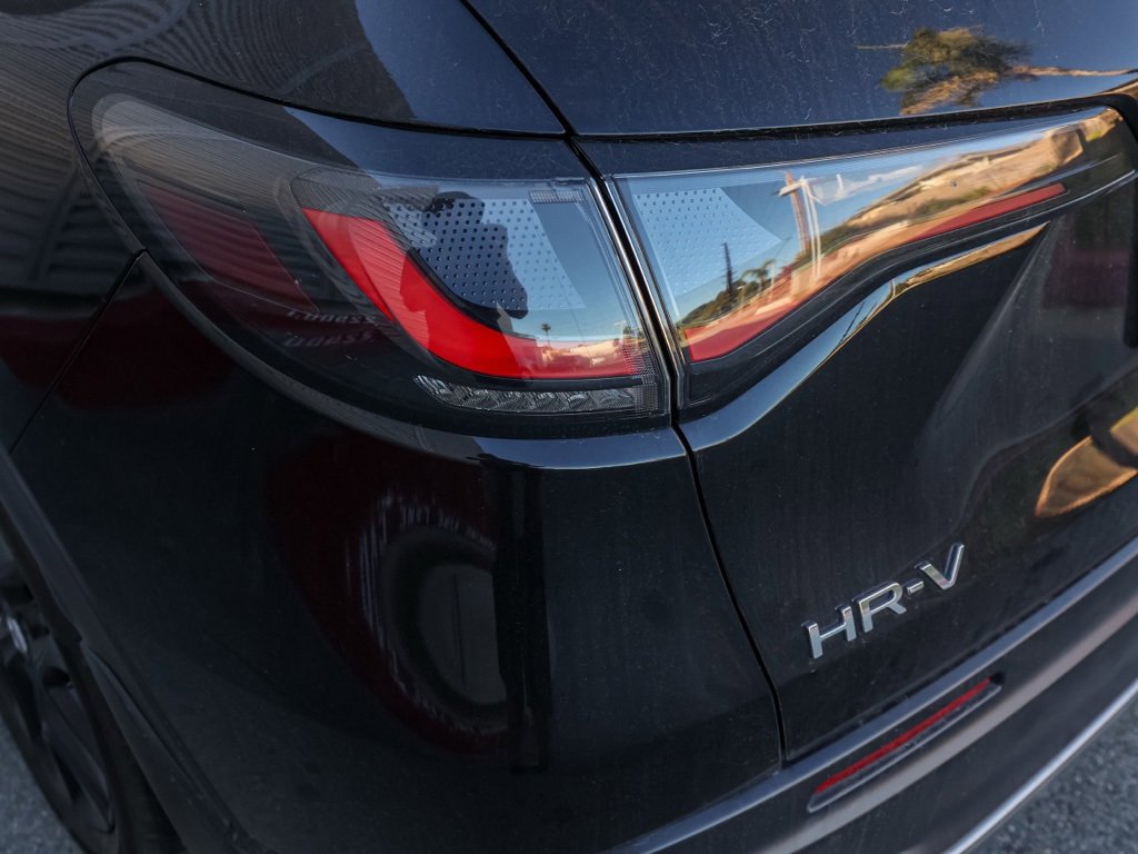Used 2024 Honda HR-V Sport image 7