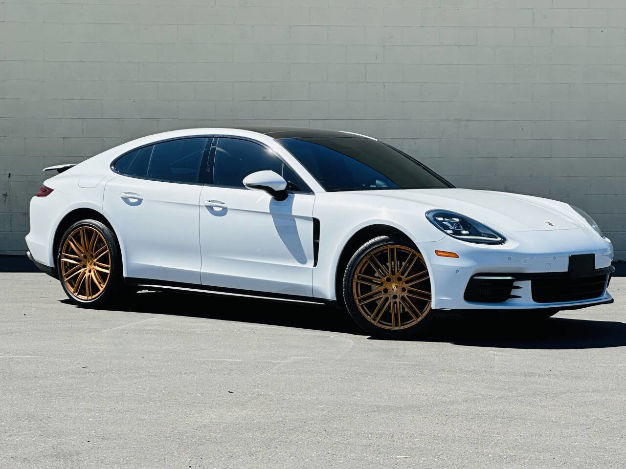 Used 2017 Porsche Panamera 4S AWD/4WD image 2