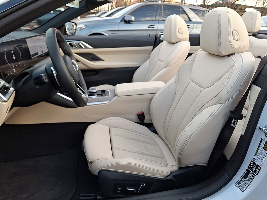 Certified 2025 BMW 440i xDrive Convertible w/ Premium Package image 11
