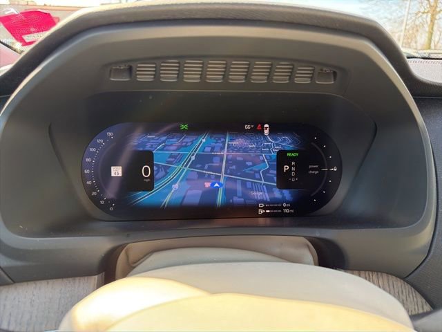 Used 2023 Volvo XC90 T8 Plus w/ Protection Package Premier image 11