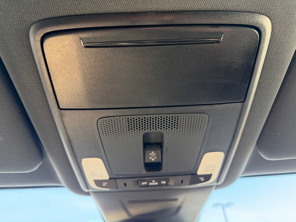 Used 2025 Honda CR-V Sport image 33