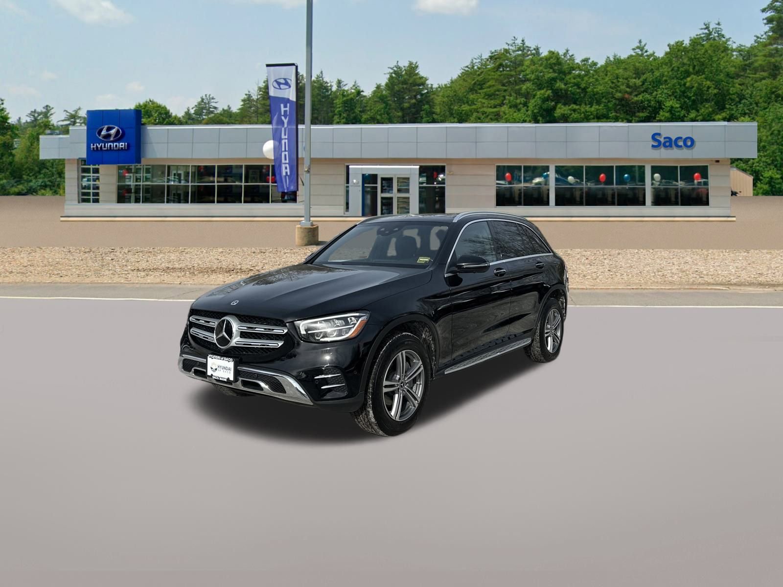 Used 2021 Mercedes-Benz GLC 300 4MATIC image 2