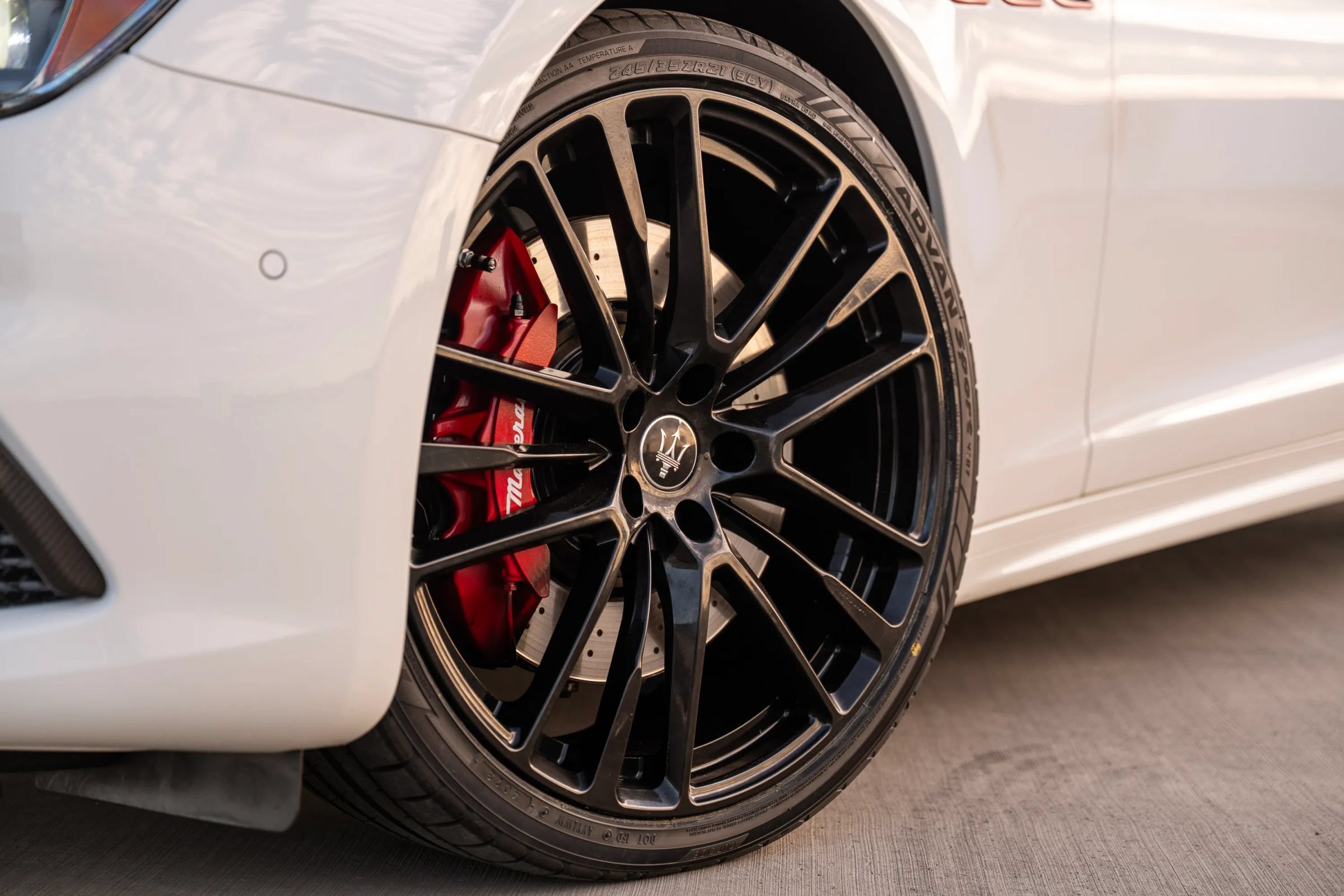 Used 2021 Maserati Ghibli Trofeo RWD image 63
