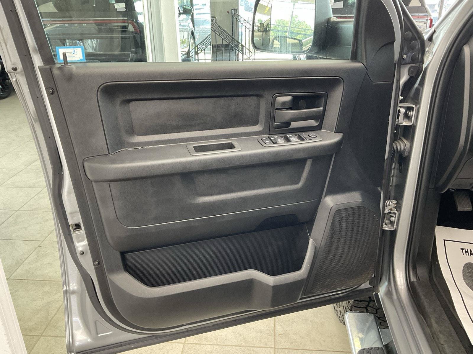 Used 2022 RAM 2500 Tradesman AWD/4WD image 8